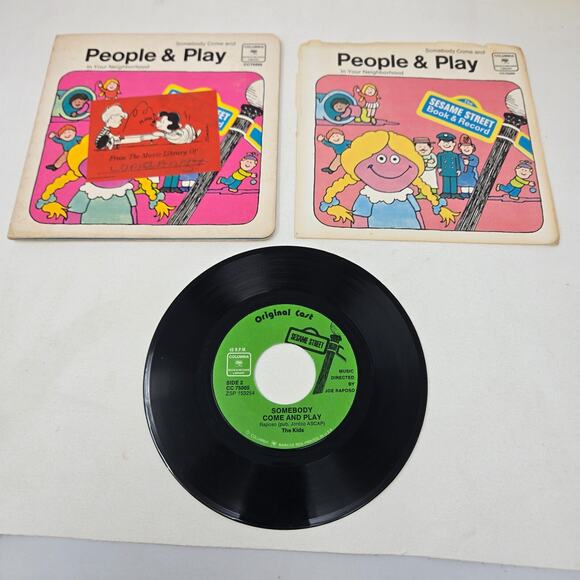 Sesame Street Vinyl Record Lot of 6 1970 Numbers Letters Shapes People 7" 45s - Picture 15 of 16